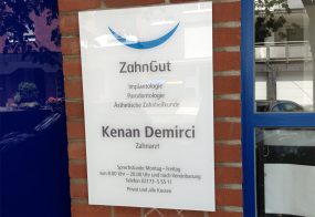 Firmenschild / Zahngut /Monheim am Rhein